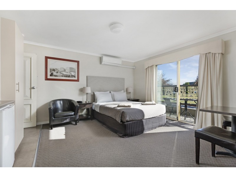 16 Victoria Street, Bakery Hill VIC 3350