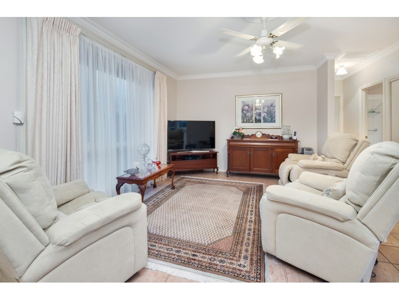 1/232 Humffray Street North, Brown Hill VIC 3350