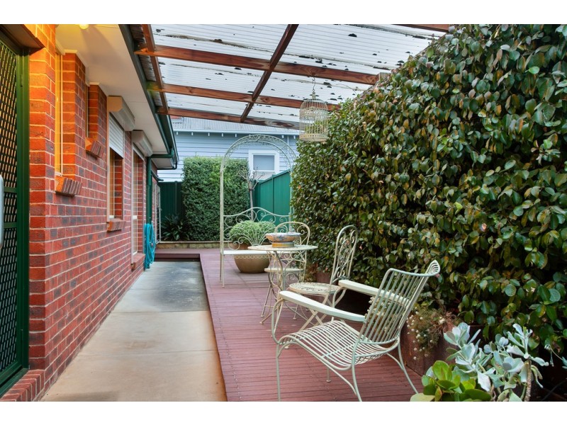 1/232 Humffray Street North, Brown Hill VIC 3350