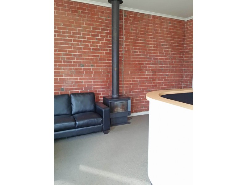 303a Main Road, Golden Point VIC 3350