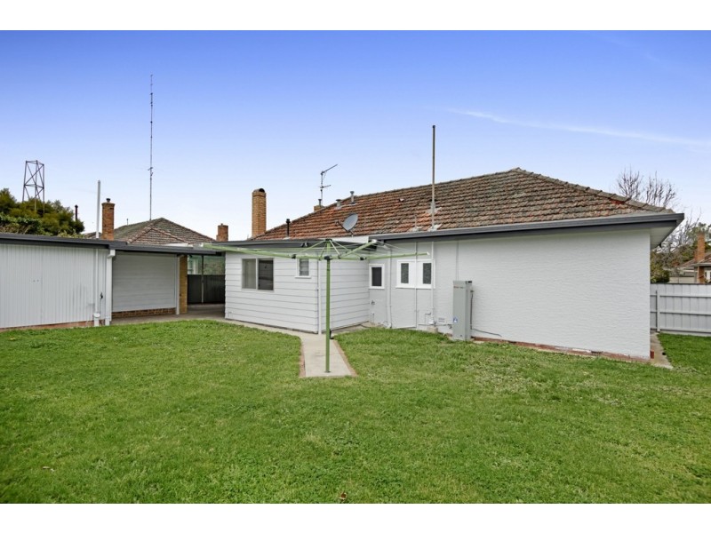 4 Collard Street, Newington VIC 3350
