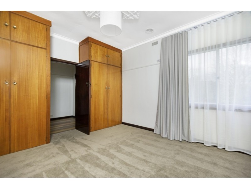 4 Collard Street, Newington VIC 3350