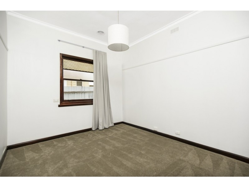 4 Collard Street, Newington VIC 3350