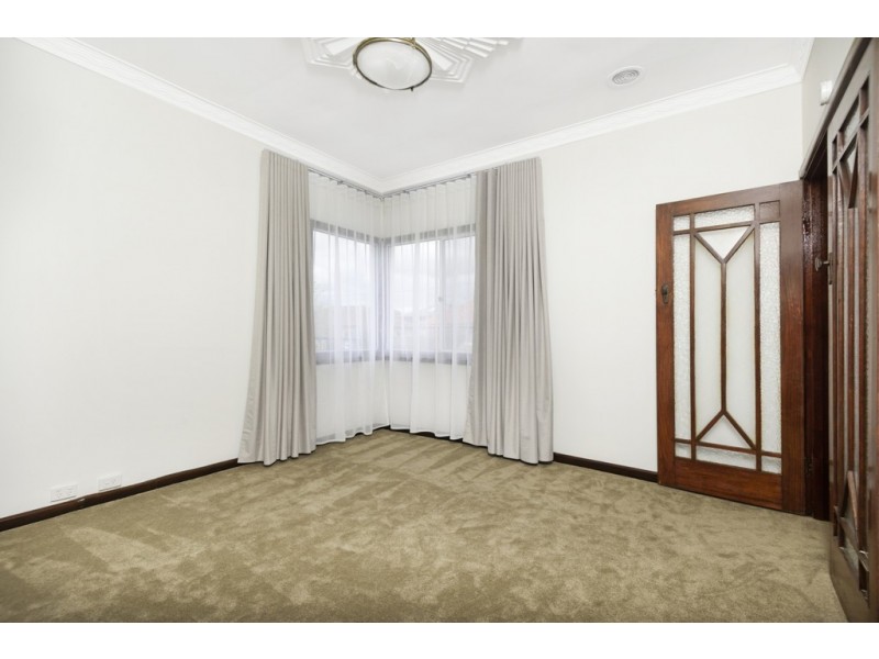 4 Collard Street, Newington VIC 3350