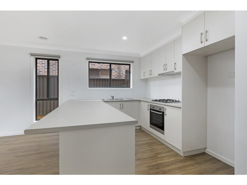 10 Nader Close, Redan VIC 3350