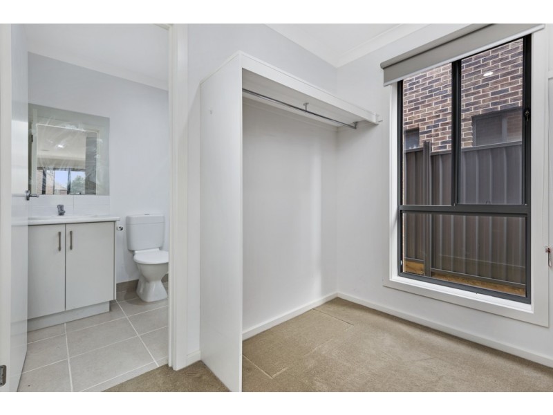 10 Nader Close, Redan VIC 3350