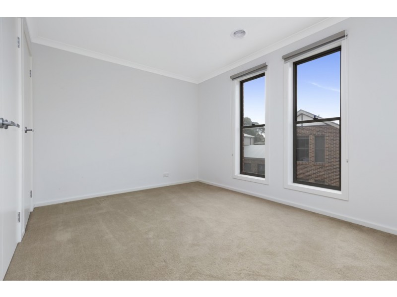 10 Nader Close, Redan VIC 3350