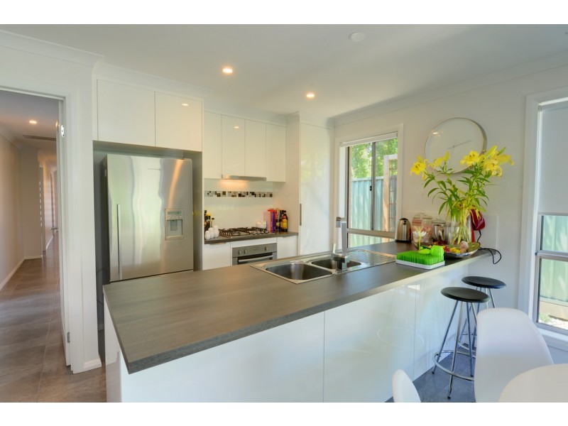 12 Ford Street, Ballarat East VIC 3350