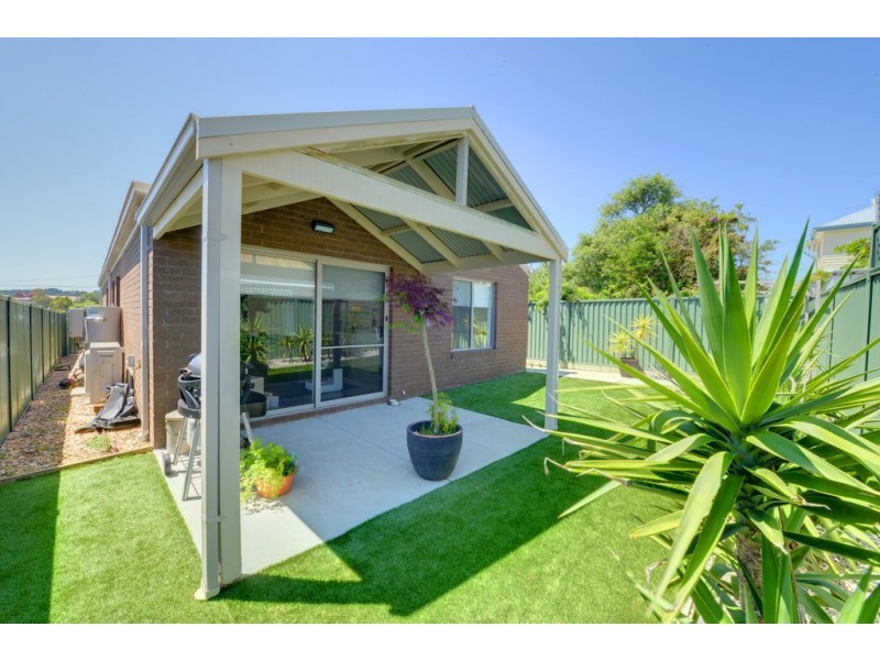 12 Ford Street, Ballarat East VIC 3350