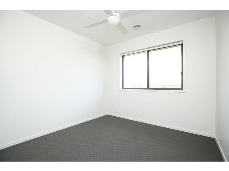 93 Ascot Gardens Drive, Delacombe VIC 3356