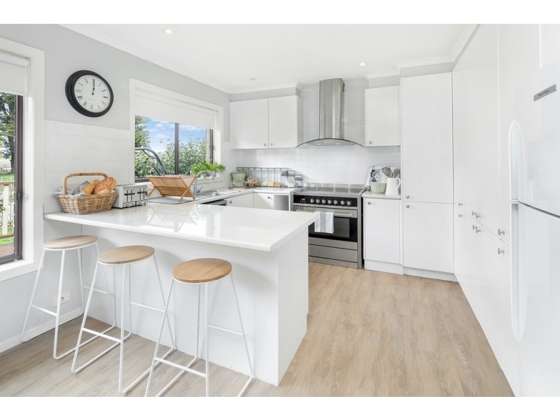 28 Newlyn-Reservoir Road, Newlyn North VIC 3364