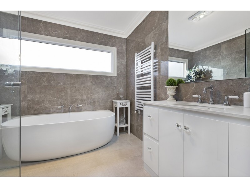 1998 Geelong Road, Mount Helen VIC 3350