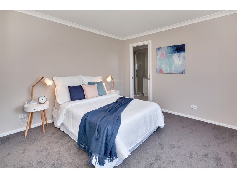 3/8 Thompson Street, Brown Hill VIC 3350