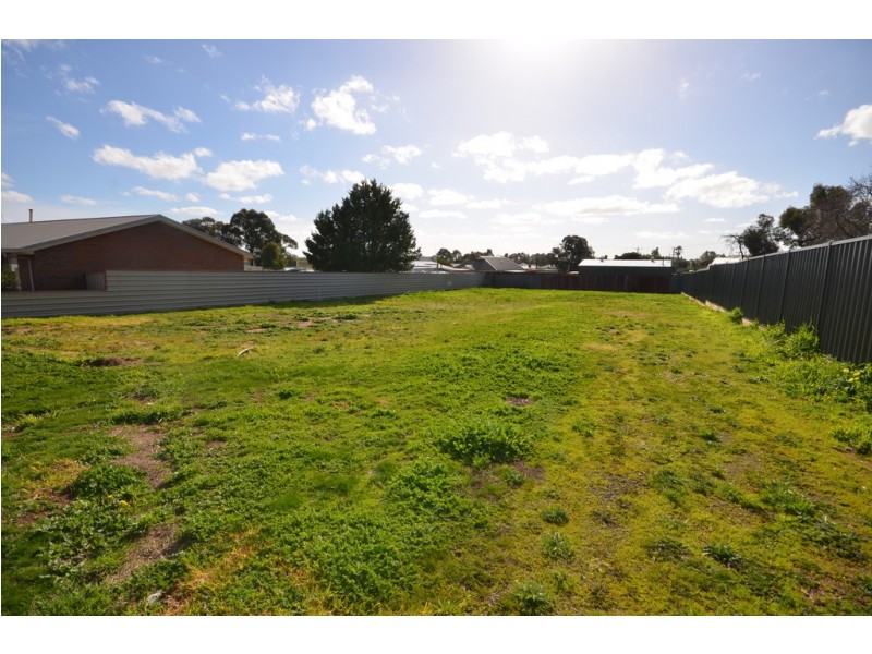 25 Sutton Road, Maryborough VIC 3465