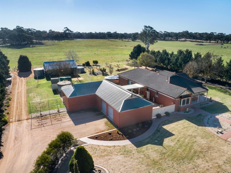 200 Landrigan Road, Carisbrook VIC 3464