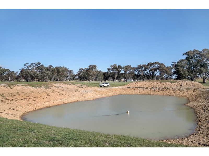 200 Landrigan Road, Carisbrook VIC 3464