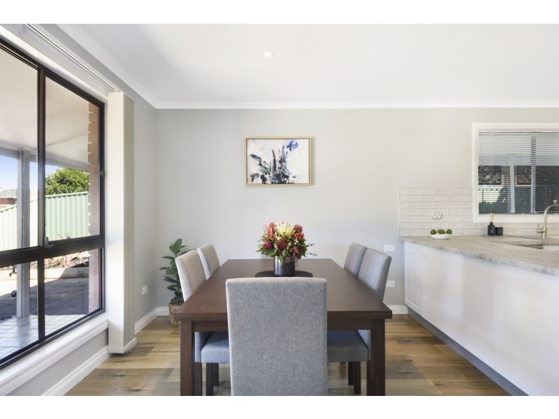 17 Sidbury Avenue, Wendouree VIC 3355