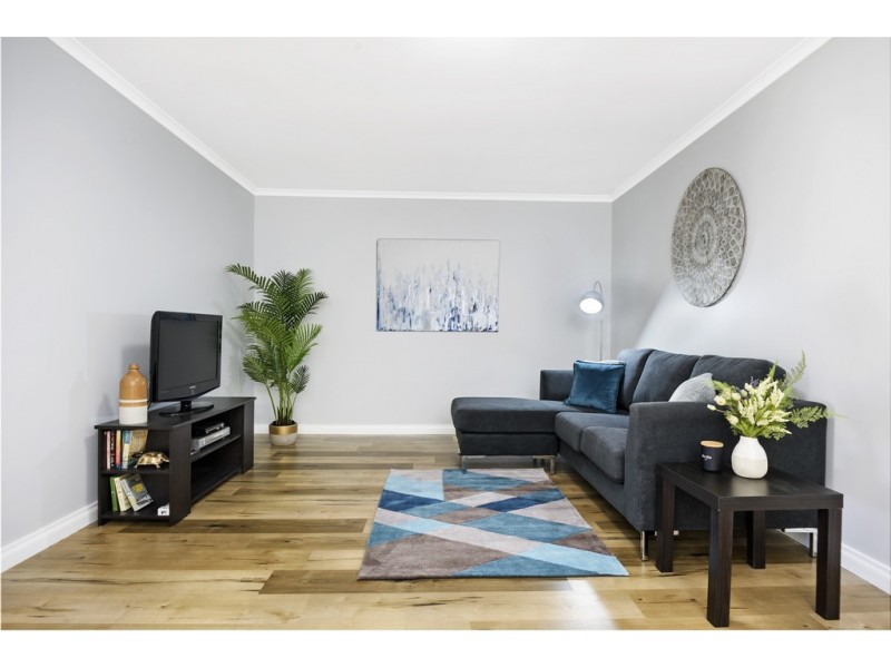 17 Sidbury Avenue, Wendouree VIC 3355