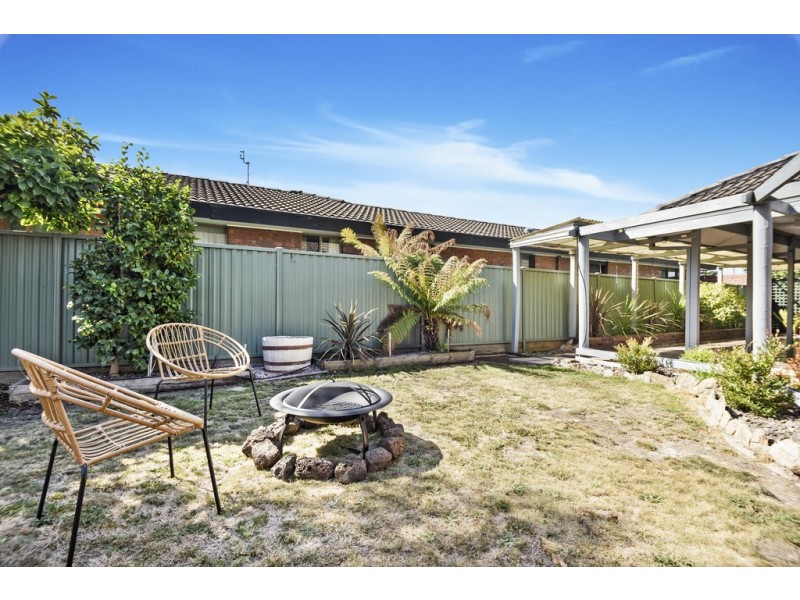 17 Sidbury Avenue, Wendouree VIC 3355