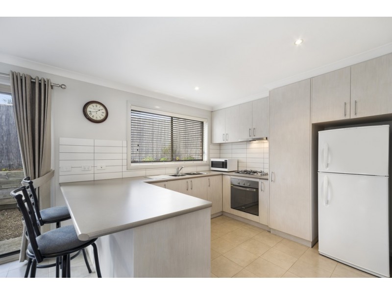 31 Heales Street, Mount Pleasant VIC 3350