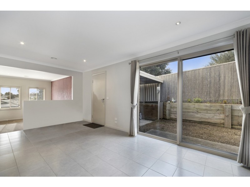 31 Heales Street, Mount Pleasant VIC 3350