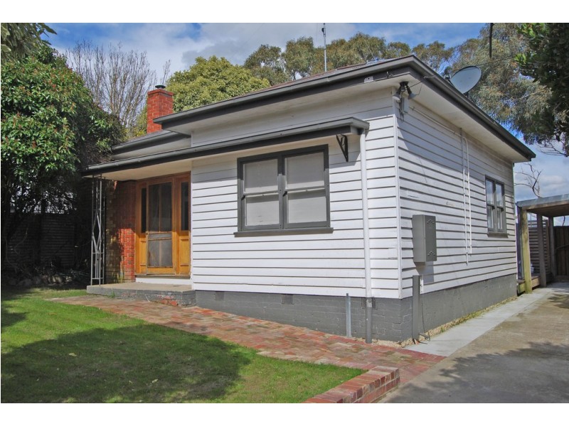 8 Hillcrest Road, Nerrina VIC 3350