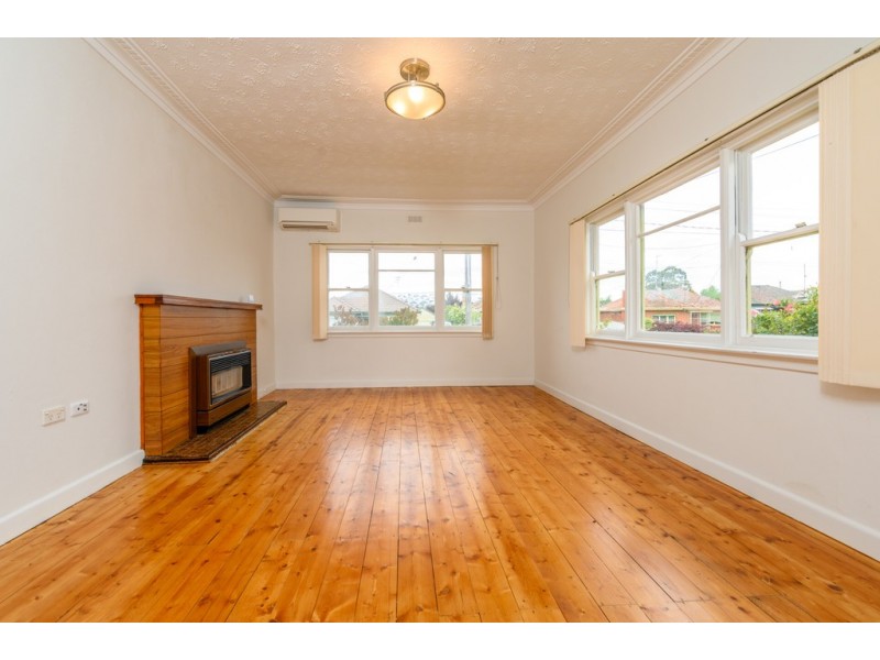 37 Brinkley Avenue, Wendouree VIC 3355