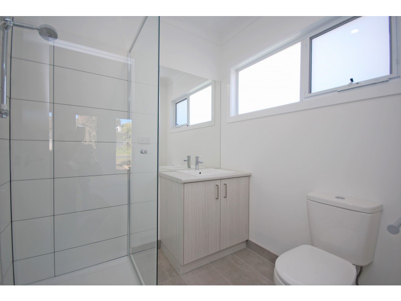 25 Regency Drive, Mount Clear VIC 3350