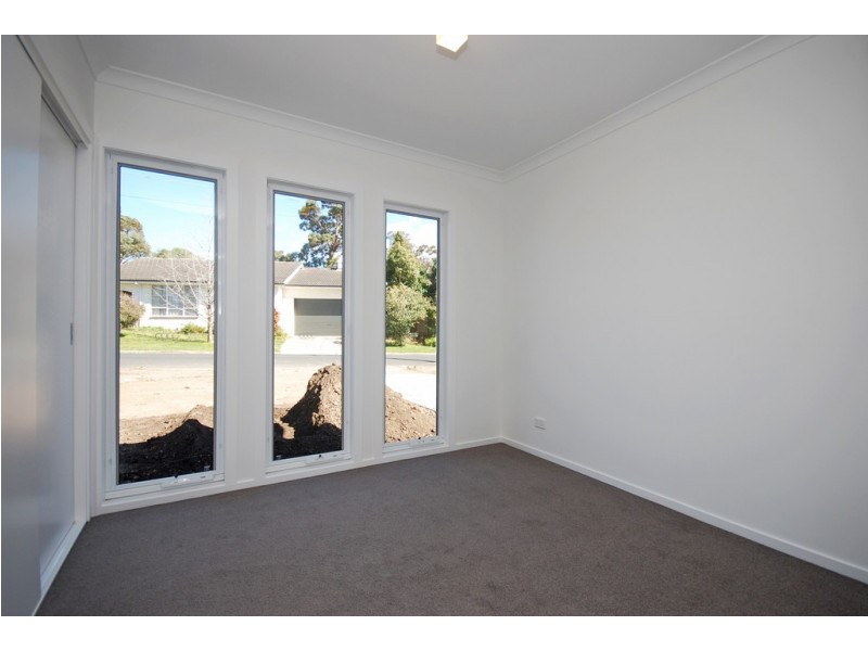 25 Regency Drive, Mount Clear VIC 3350