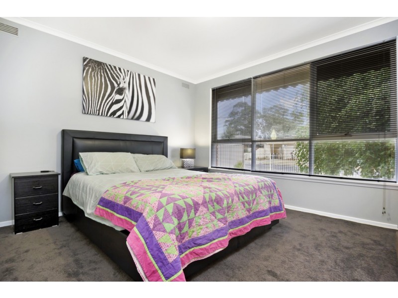 18 Huntington Street, Wendouree VIC 3355