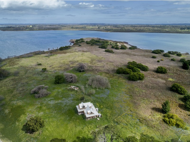 Lot 1 Sandstone Island, Bittern VIC 3918