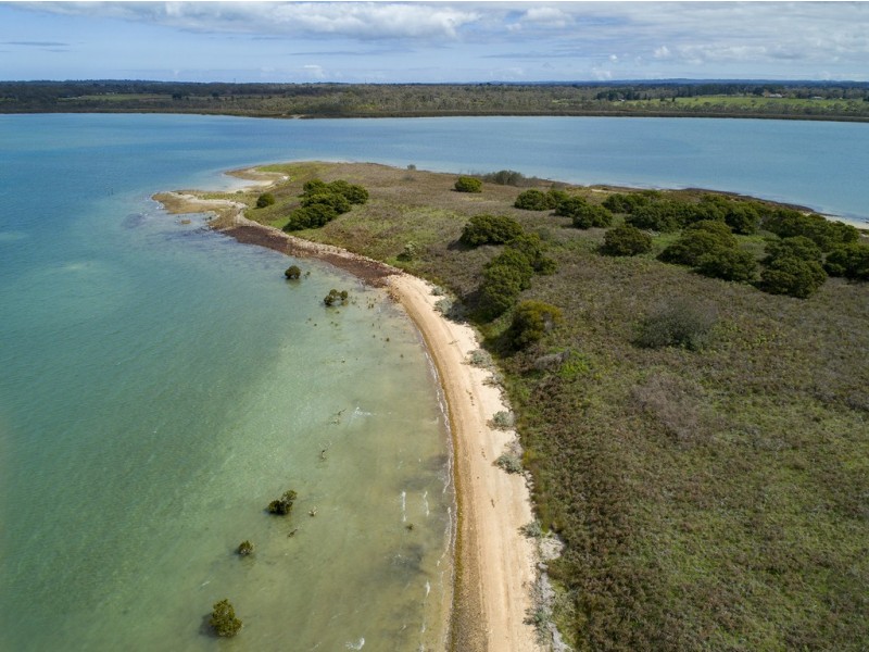 Lot 1 Sandstone Island, Bittern VIC 3918