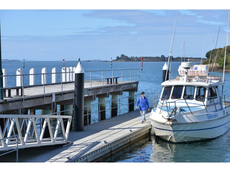 Lot 1 Sandstone Island, Bittern VIC 3918