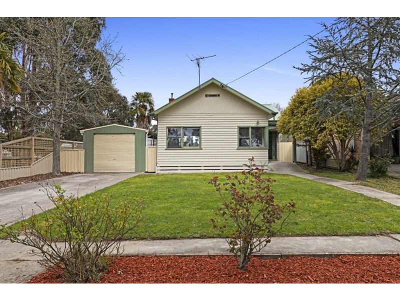 6 Milverton Lane, Canadian VIC 3350