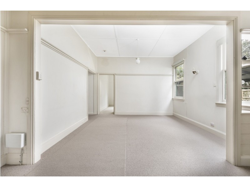 6 Milverton Lane, Canadian VIC 3350