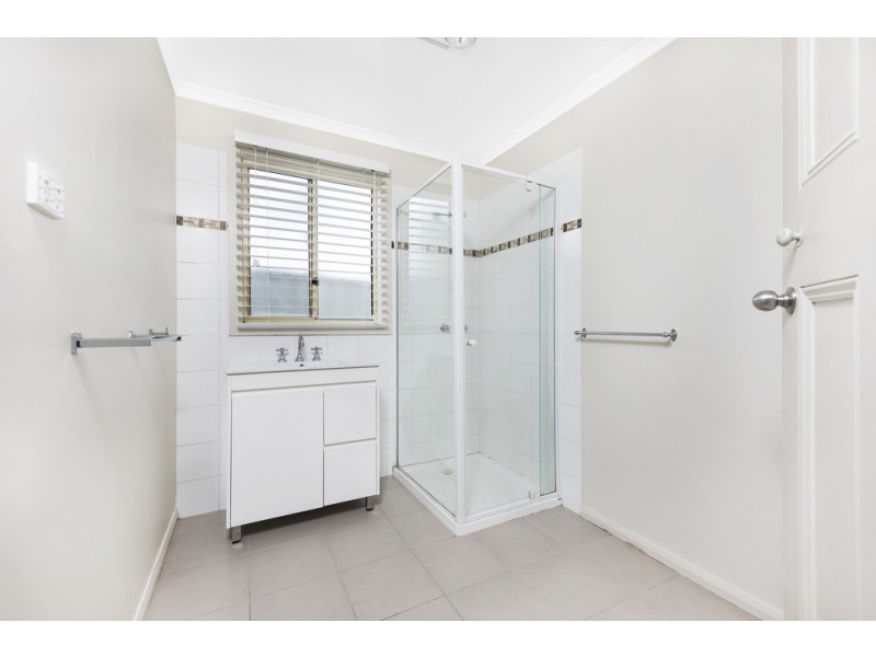 6 Milverton Lane, Canadian VIC 3350