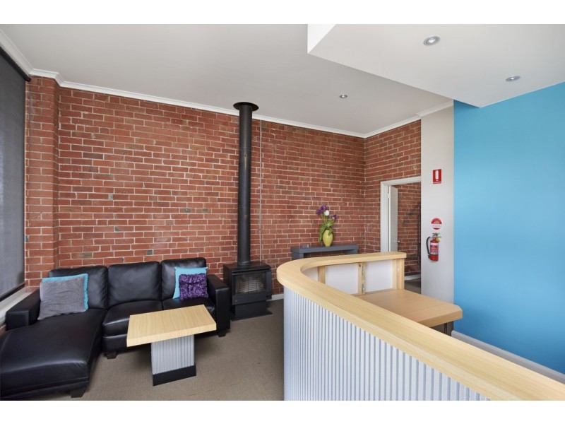 303a Main Road, Golden Point VIC 3350