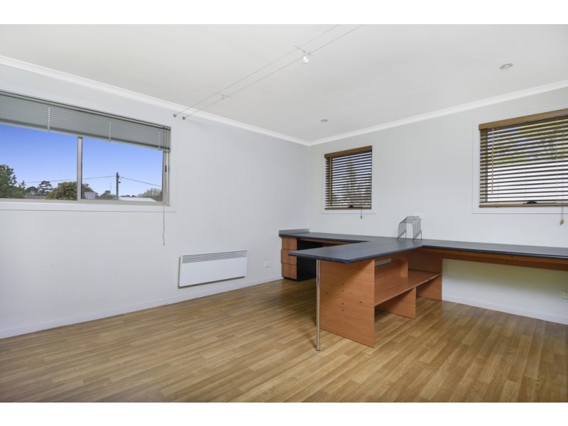 303a Main Road, Golden Point VIC 3350