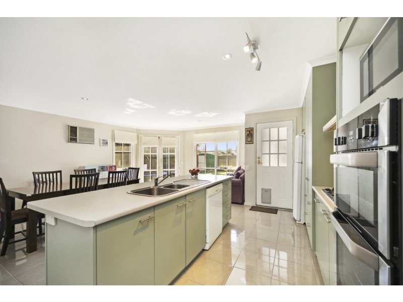 5 Colonial Court, Alfredton VIC 3350