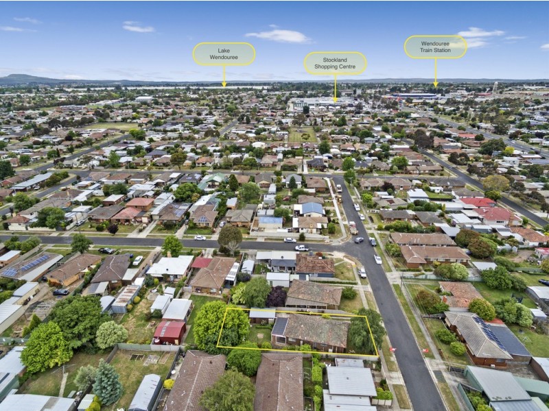 12 Baldwin Street, Wendouree VIC 3355