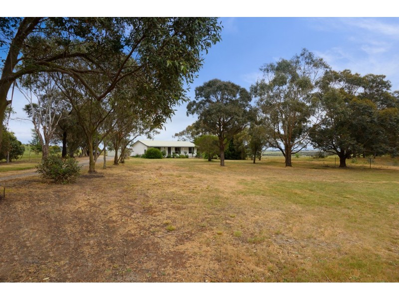 80 Sago Hill Road, Bunkers Hill VIC 3352