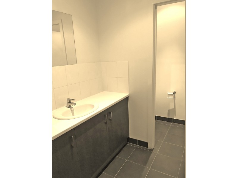 3/26 Grandlee Drv, Wendouree VIC 3355