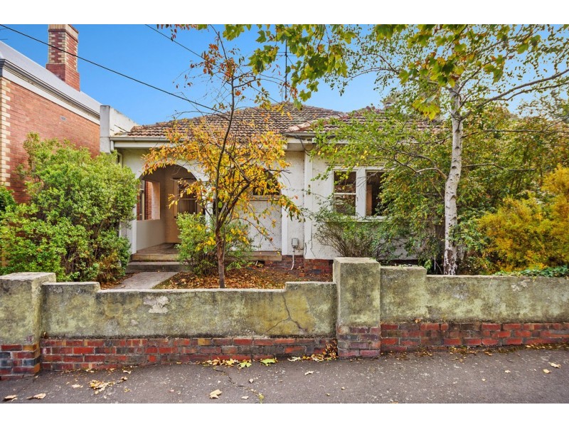 323 Lydiard Street North, Soldiers Hill VIC 3350