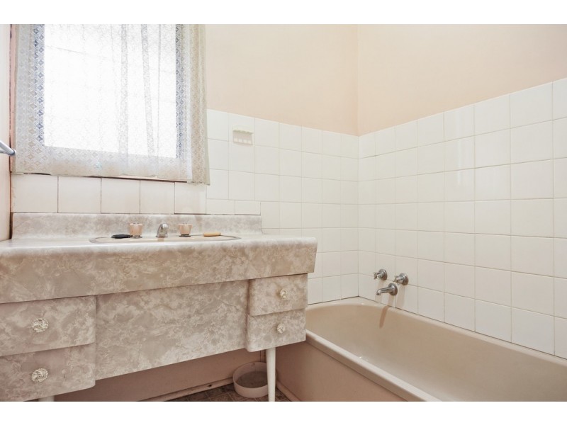 323 Lydiard Street North, Soldiers Hill VIC 3350