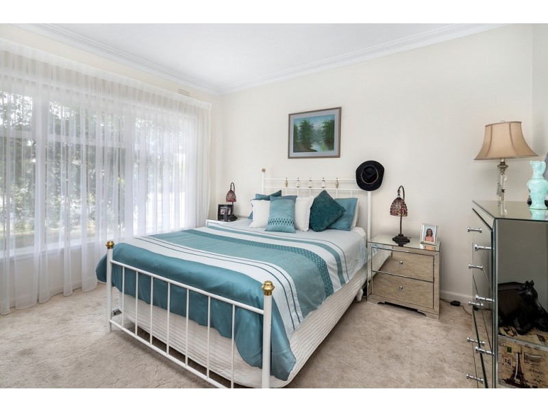 3 Shirley Street, Wendouree VIC 3355