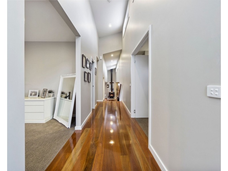 618 Kline Street, Canadian VIC 3350