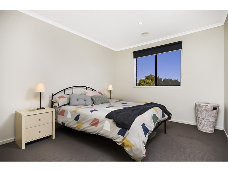 46 Waterford Drive, Miners Rest VIC 3352