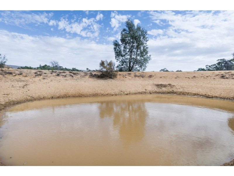 Lot 1 Sunraysia Highway, Redbank VIC 3477