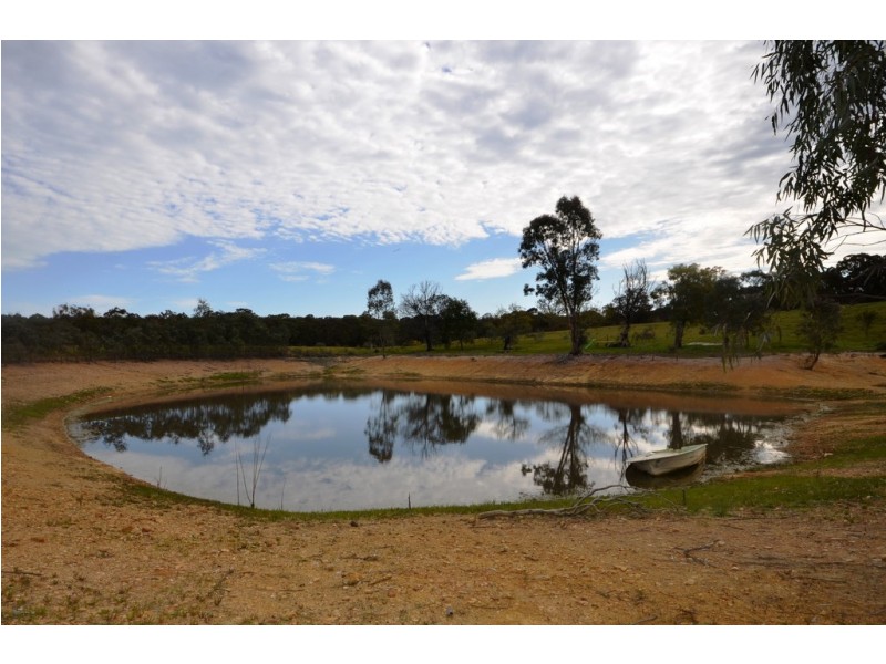 CA 8 and 9 Rifle Range Road, Lexton VIC 3352