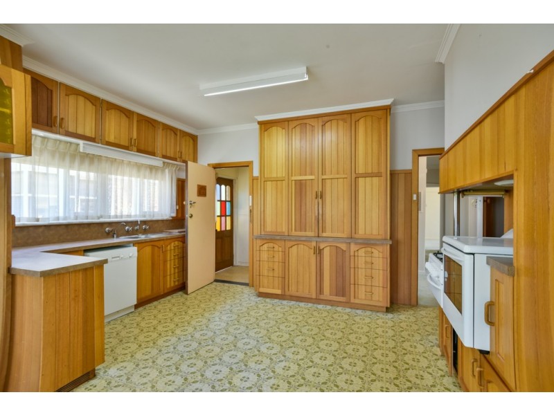 143 Eureka Street, Ballarat East VIC 3350